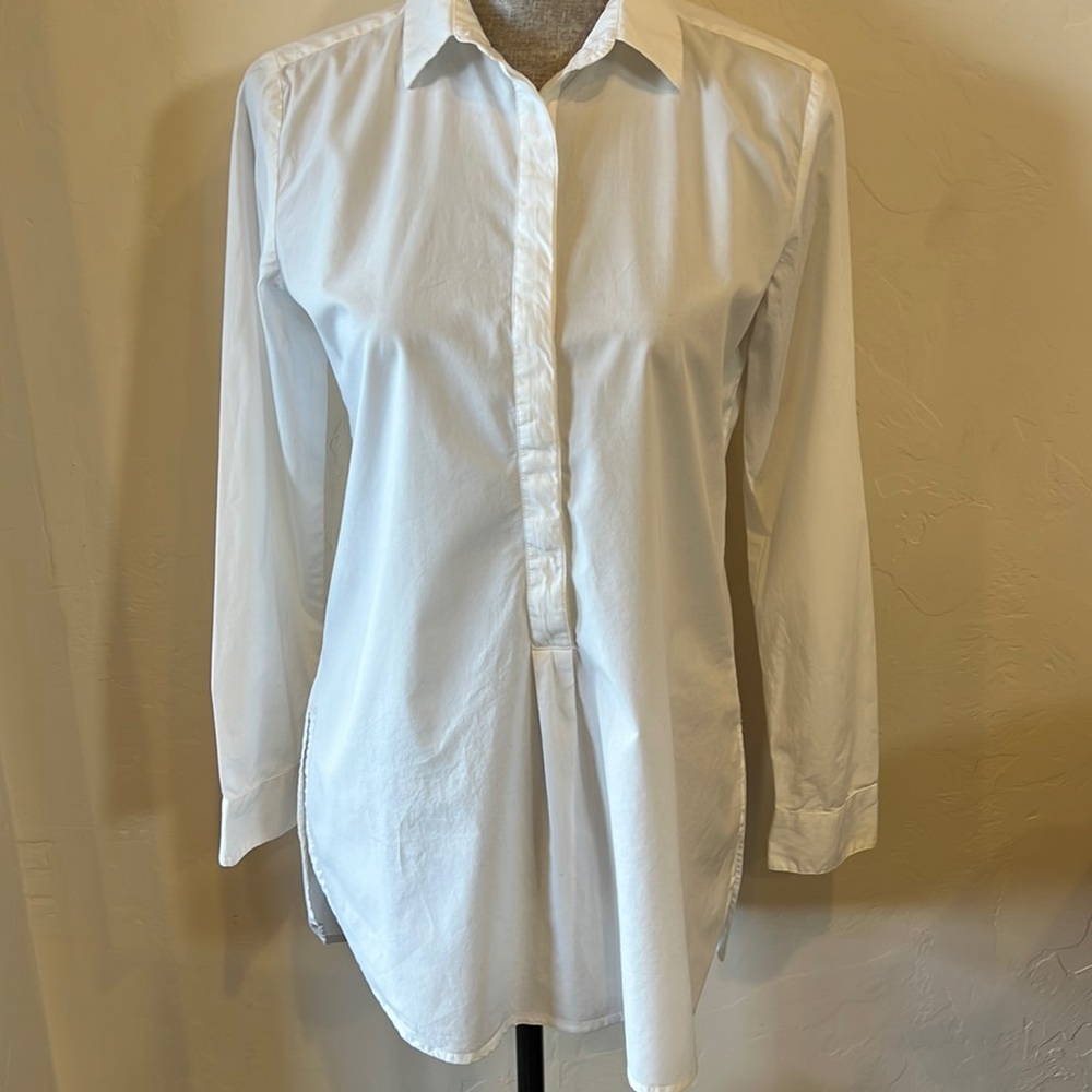 Banana Republic White Soft Wash Long Sleeve Shirt Size XS 97% Cotton 3% Spandex